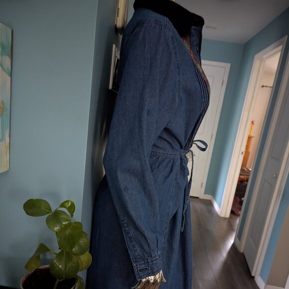 Vintage denim dress by Erika & Co - Picture 7 of 10